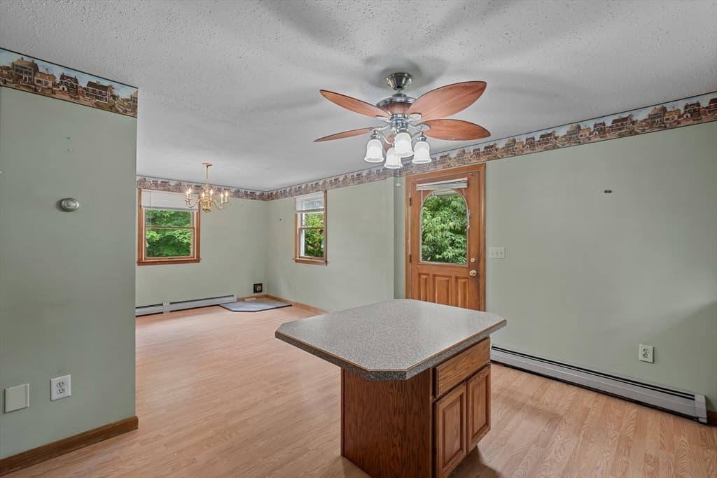 22 Smithville Rd, Spencer MA 01562 photo 5