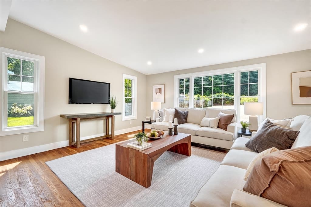 28 Fieldstone Dr, Burlington MA 01803 photo 12