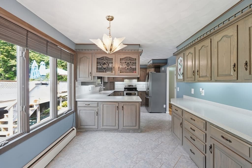 45 Stoneleigh Road, Worcester MA 01606 photo 10