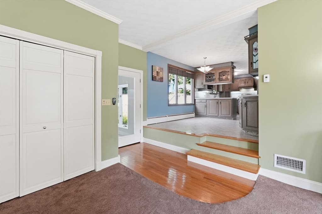 45 Stoneleigh Road, Worcester MA 01606 photo 14