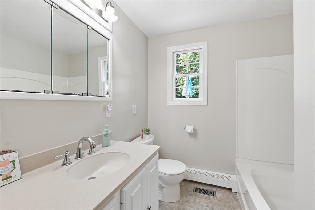 45 Stoneleigh Road, Worcester MA 01606 photo 15