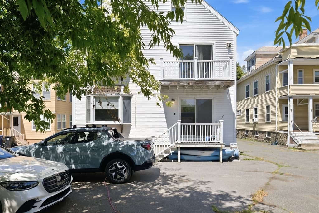 11 Gardner St # 4, Salem MA 01970 photo 3