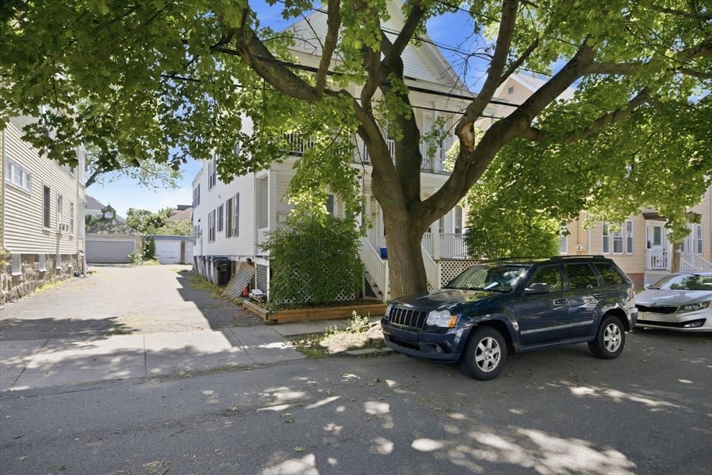 11 Gardner St # 4, Salem MA 01970