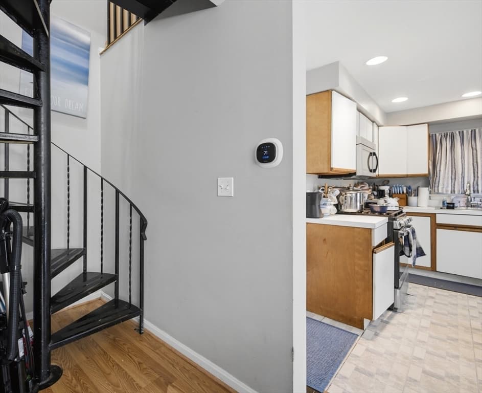 11 Gardner St # 4, Salem MA 01970 photo 11