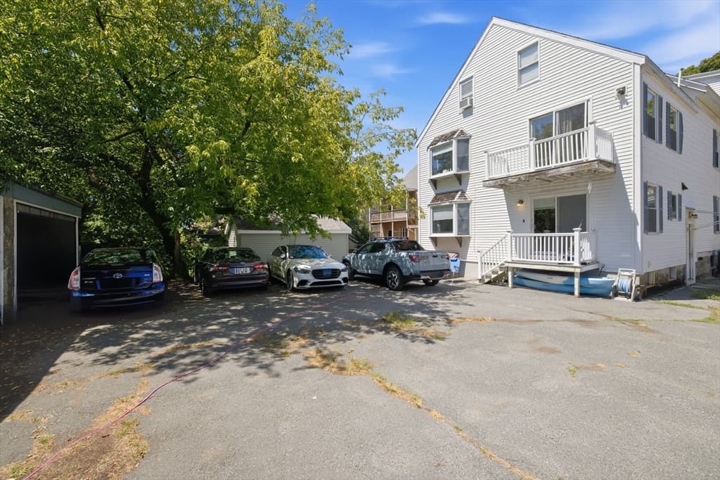 11 Gardner St # 4, Salem MA 01970 photo 4