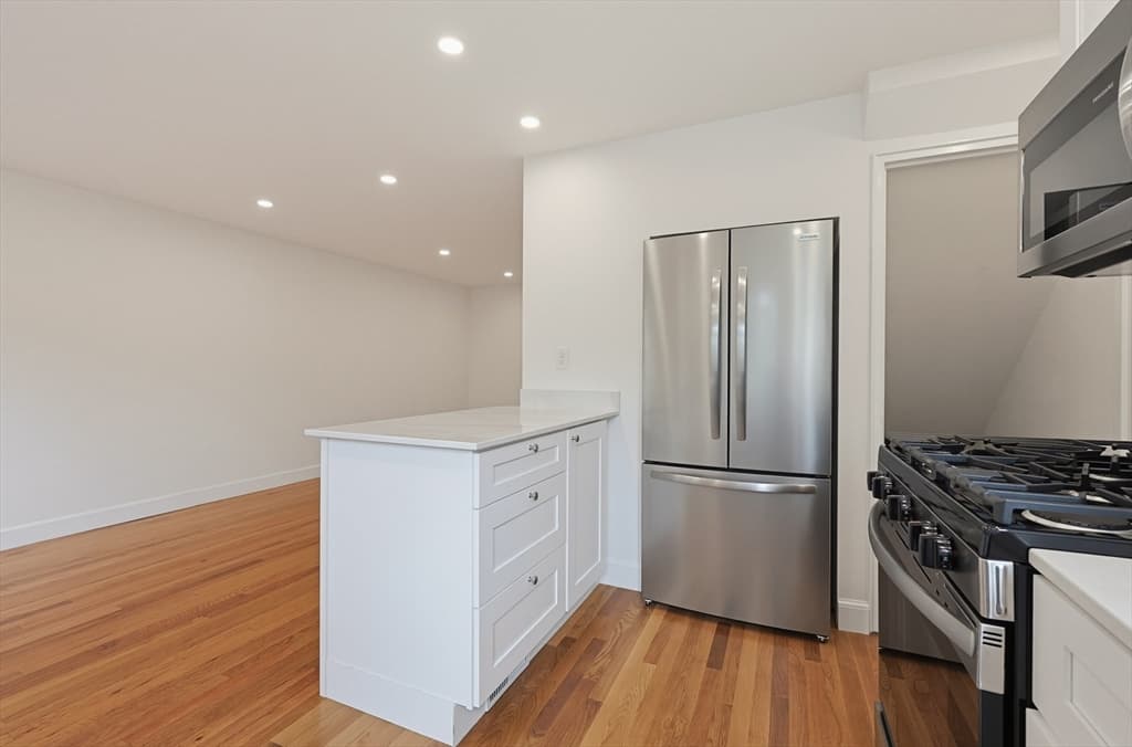 948 Belmont St # 948, Watertown MA 02472 photo 12