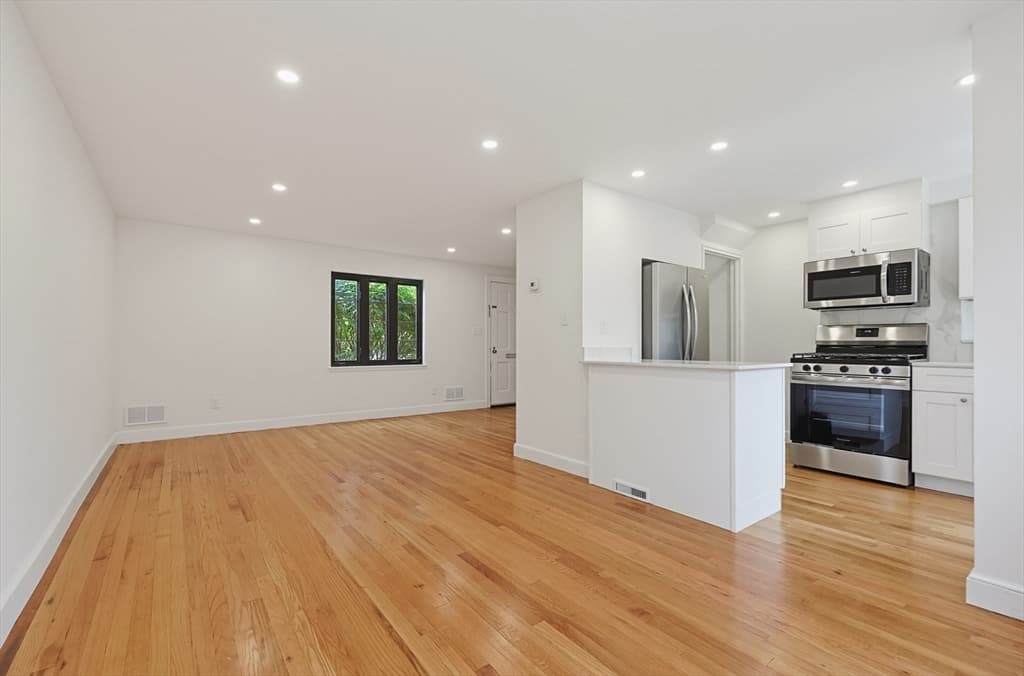 948 Belmont St # 948, Watertown MA 02472 photo 7