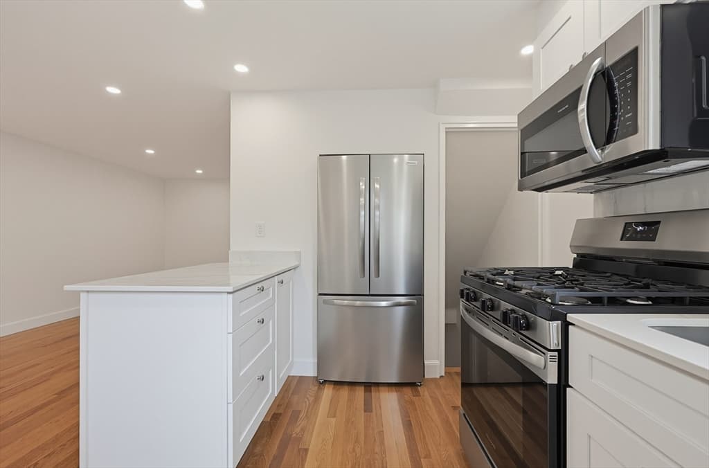 948 Belmont St # 948, Watertown MA 02472 photo 9