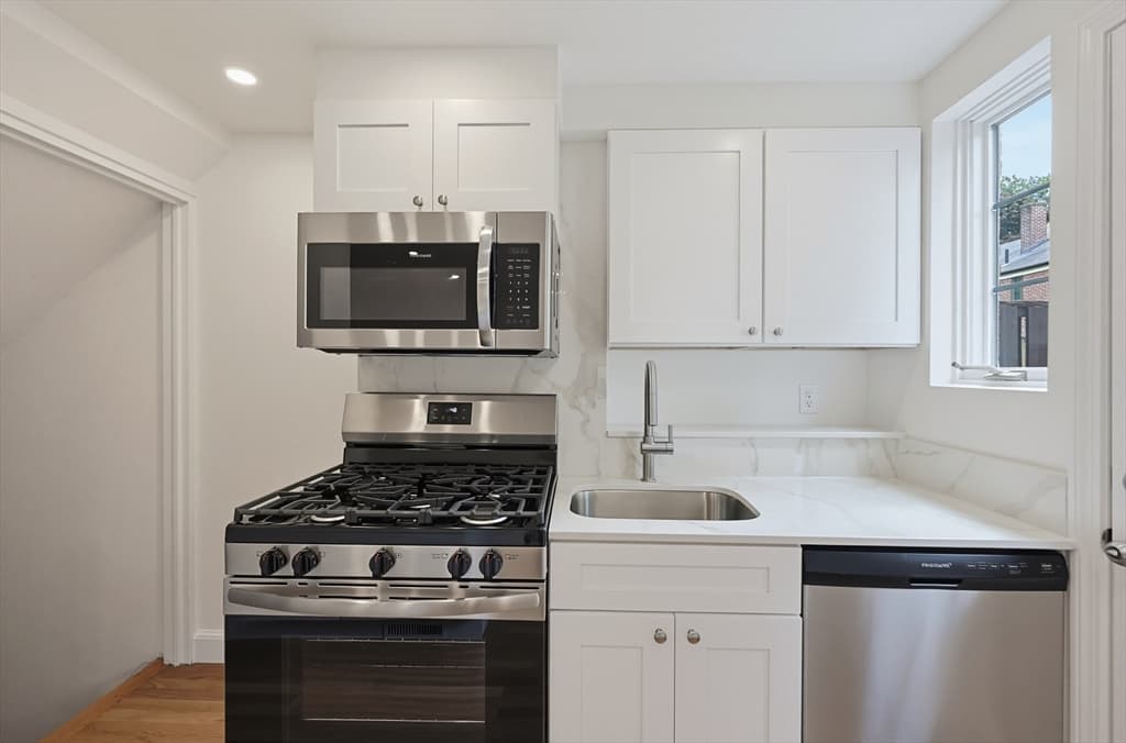 948 Belmont St # 948, Watertown MA 02472 photo 10