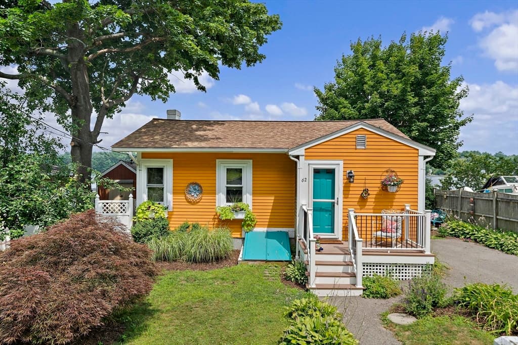 62 Alvern Rd, Pembroke MA 02359 photo 2