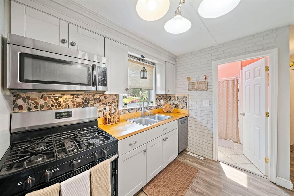 62 Alvern Rd, Pembroke MA 02359 photo 6