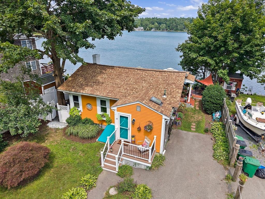 62 Alvern Rd, Pembroke MA 02359