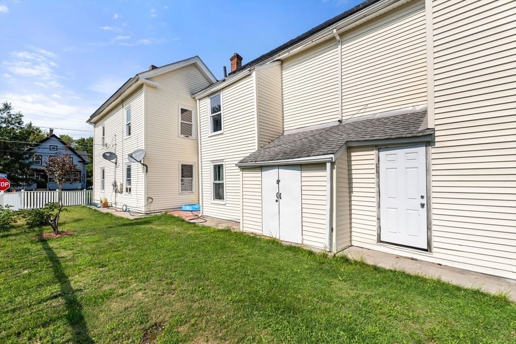 88 Granite St, Leominster MA 01453 photo 4