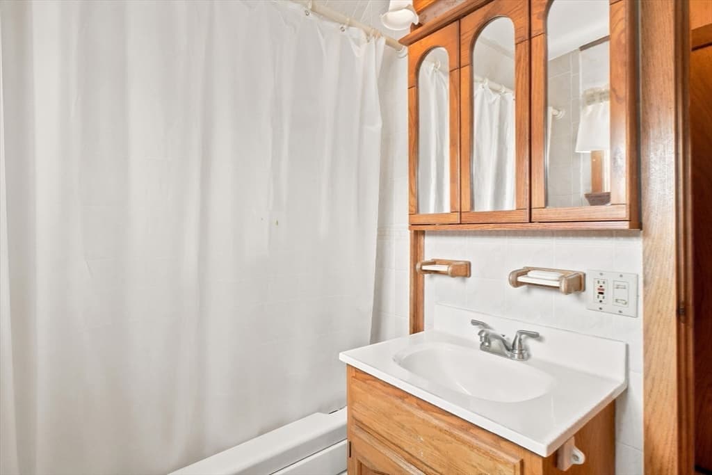 8 Sylvan Street, Gloucester MA 01930 photo 23