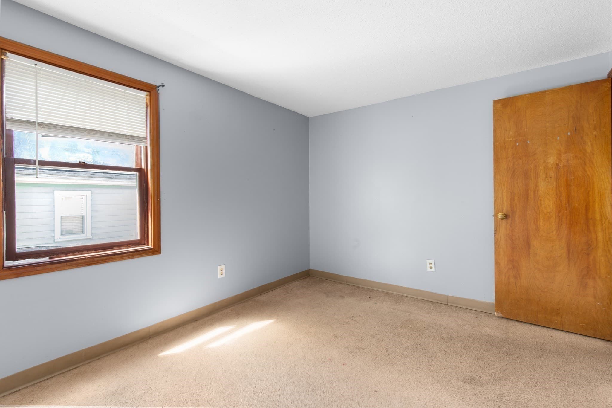 Condominium at 24 Larch St # 8, New Bedford MA 02740, New Bedford, photo 11 of 14