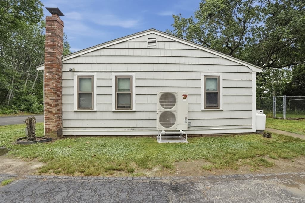 2 Columbus Rd, Plymouth MA 02360 photo 3