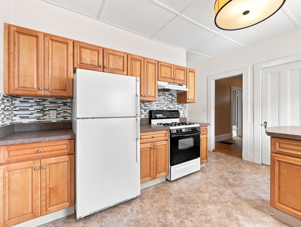 18 Crawford Street, Malden MA 02148 photo 9