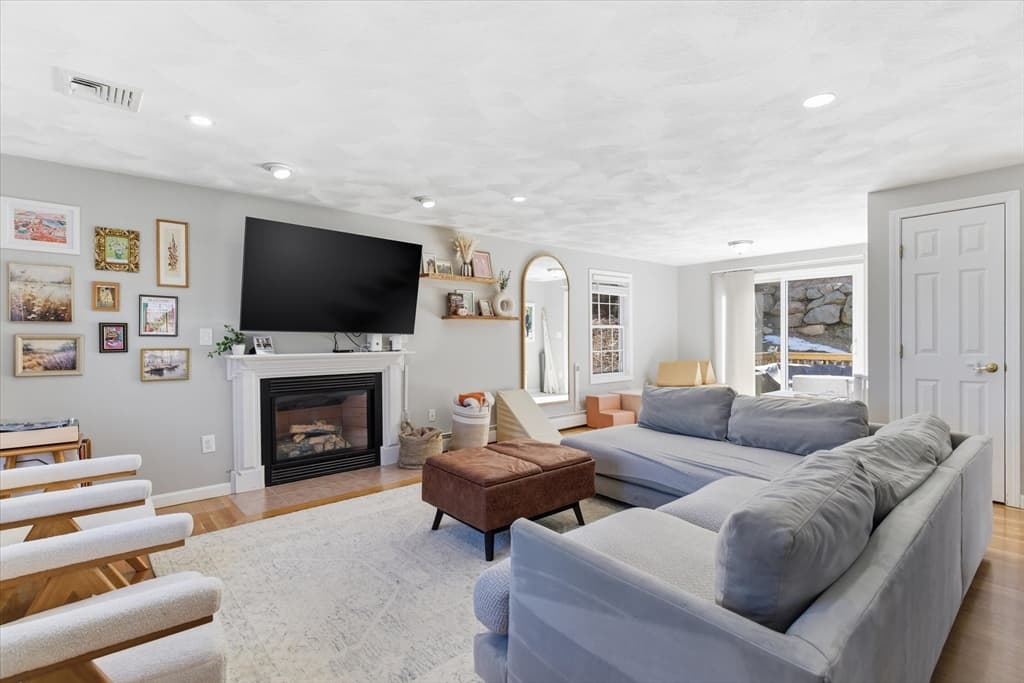 9 Hermon Road, Lynn MA 01904 photo 2