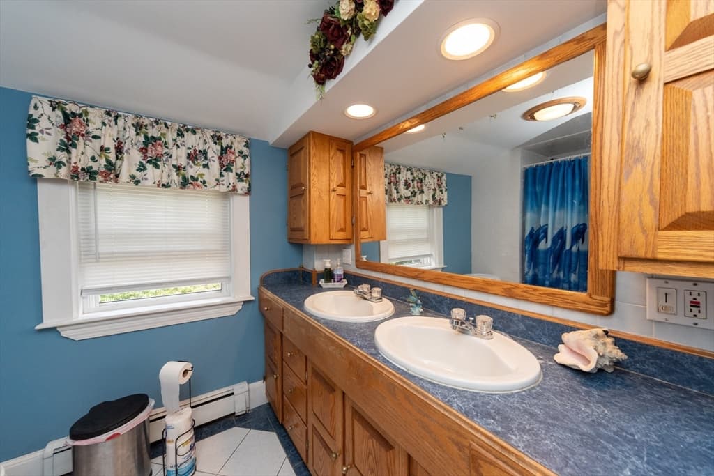 30 Phillips Ave, Stoughton MA 02072 photo 31