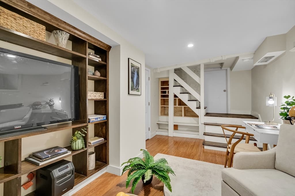 631 Chestnut Hill Ave # 631, Brookline MA 02445 photo 22