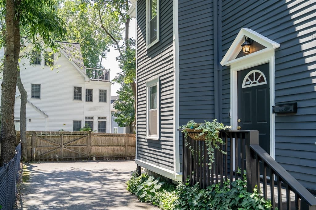631 Chestnut Hill Ave # 631, Brookline MA 02445 photo 25