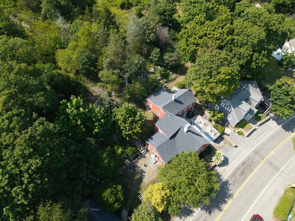 166 Hull St, Hingham MA 02043 photo 2