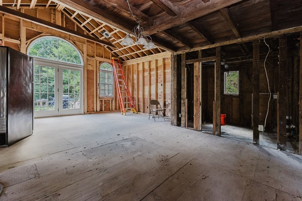 166 Hull St, Hingham MA 02043 photo 3