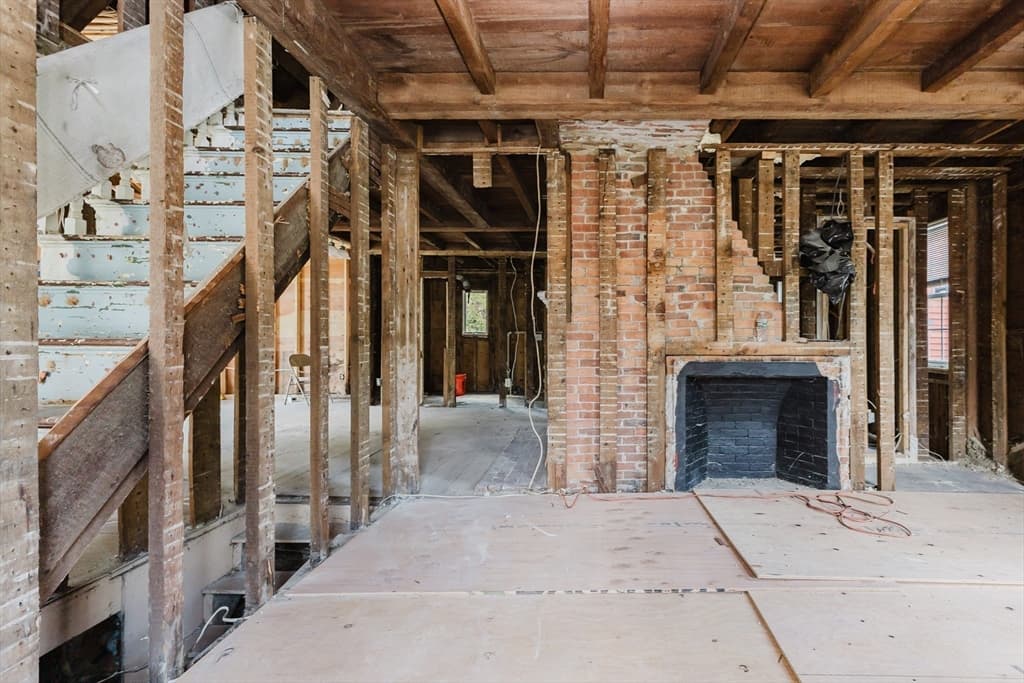 166 Hull St, Hingham MA 02043 photo 8