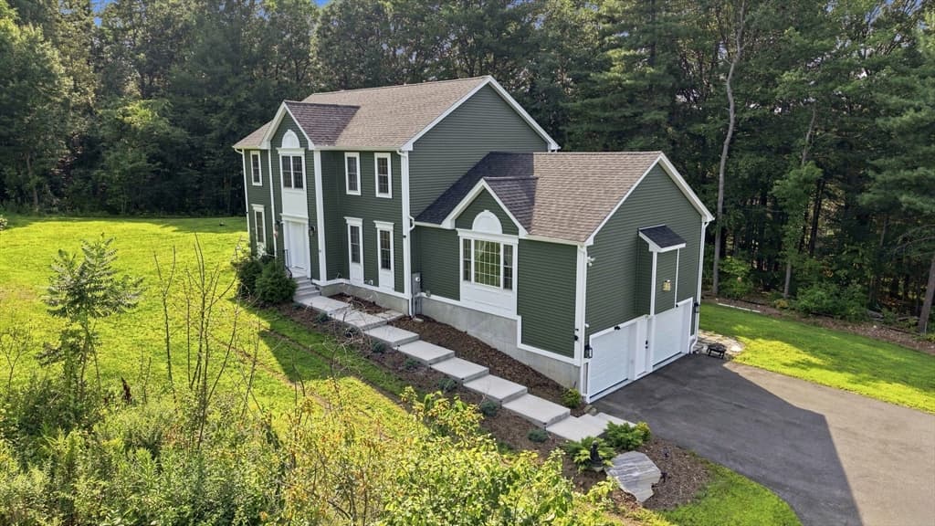 25 Greenbriar Dr, Shrewsbury MA 01545 photo 3