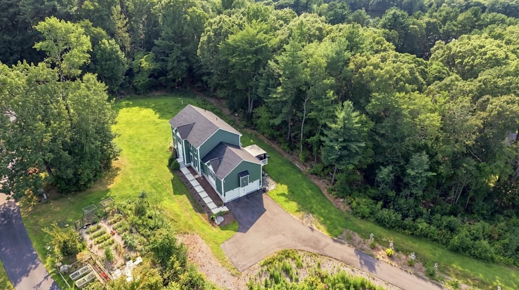 25 Greenbriar Dr, Shrewsbury MA 01545 photo 39