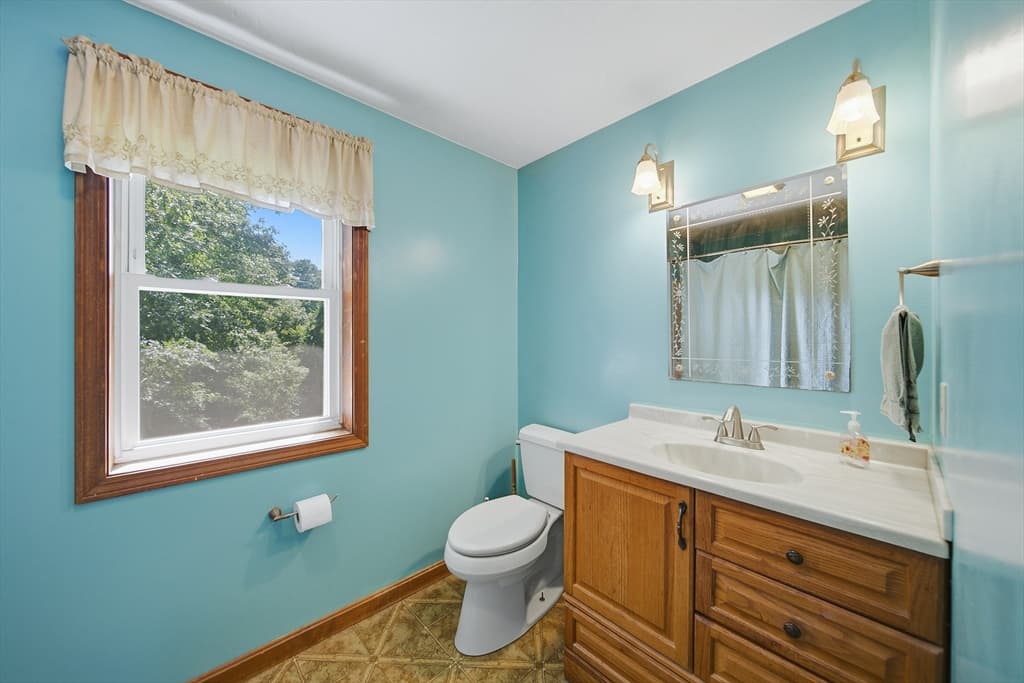 2 Birch St, Oxford MA 01540 photo 32