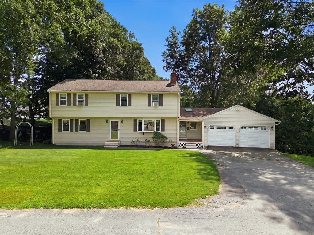 2 Birch St, Oxford MA 01540