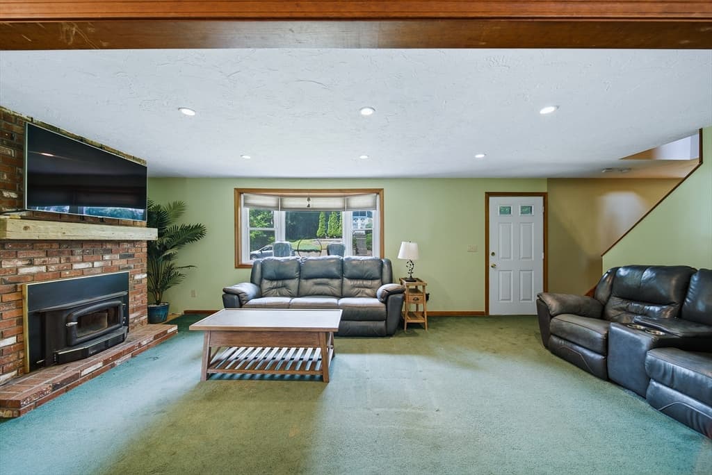 2 Birch St, Oxford MA 01540 photo 5