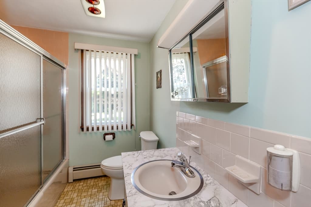 21 Evergreen Drive, Swansea MA 02777 photo 16