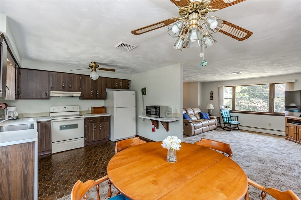 21 Evergreen Drive, Swansea MA 02777 photo 10
