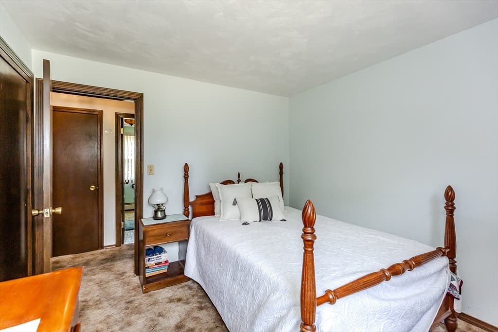 21 Evergreen Drive, Swansea MA 02777 photo 19