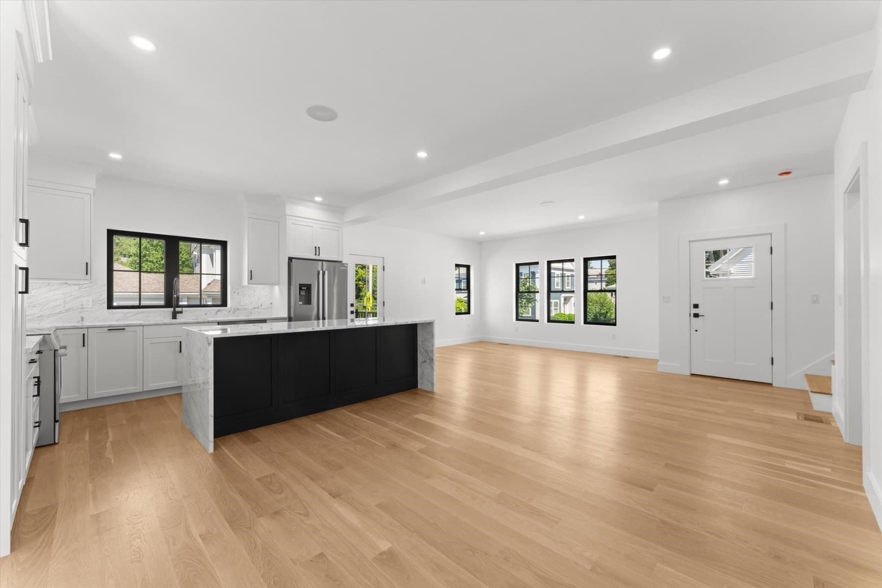 Condominium at 1 Brook # 1A, Manchester MA 01944, Manchester, photo 13 of 35