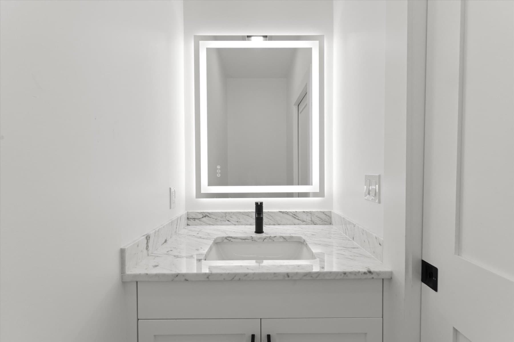 Condominium at 1 Brook # 1A, Manchester MA 01944, Manchester, photo 16 of 35