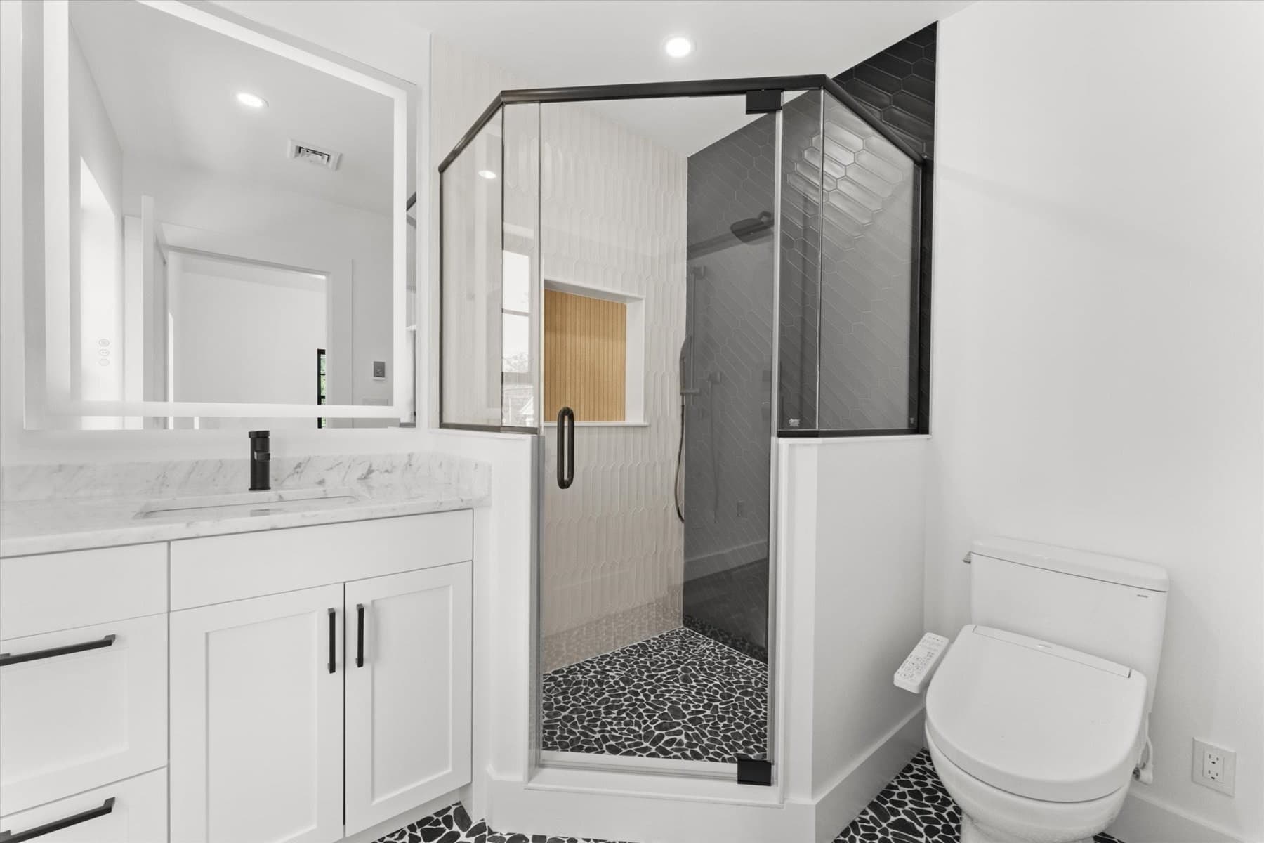 Condominium at 1 Brook # 1A, Manchester MA 01944, Manchester, photo 22 of 35