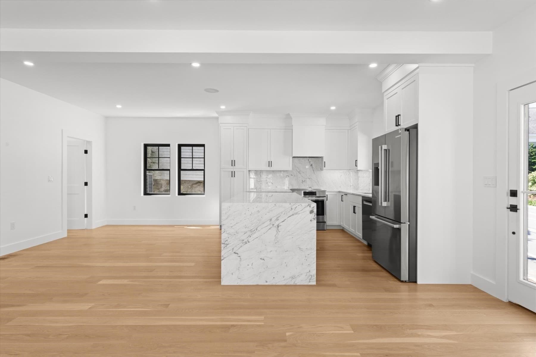 Condominium at 1 Brook # 1A, Manchester MA 01944, Manchester, photo 7 of 35