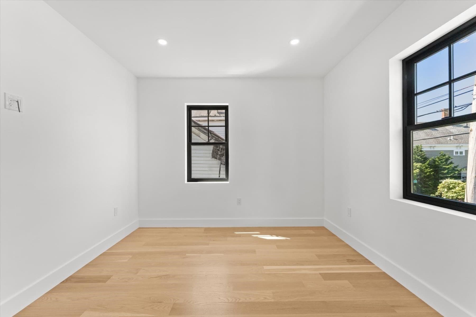 Condominium at 1 Brook # 1A, Manchester MA 01944, Manchester, photo 24 of 35