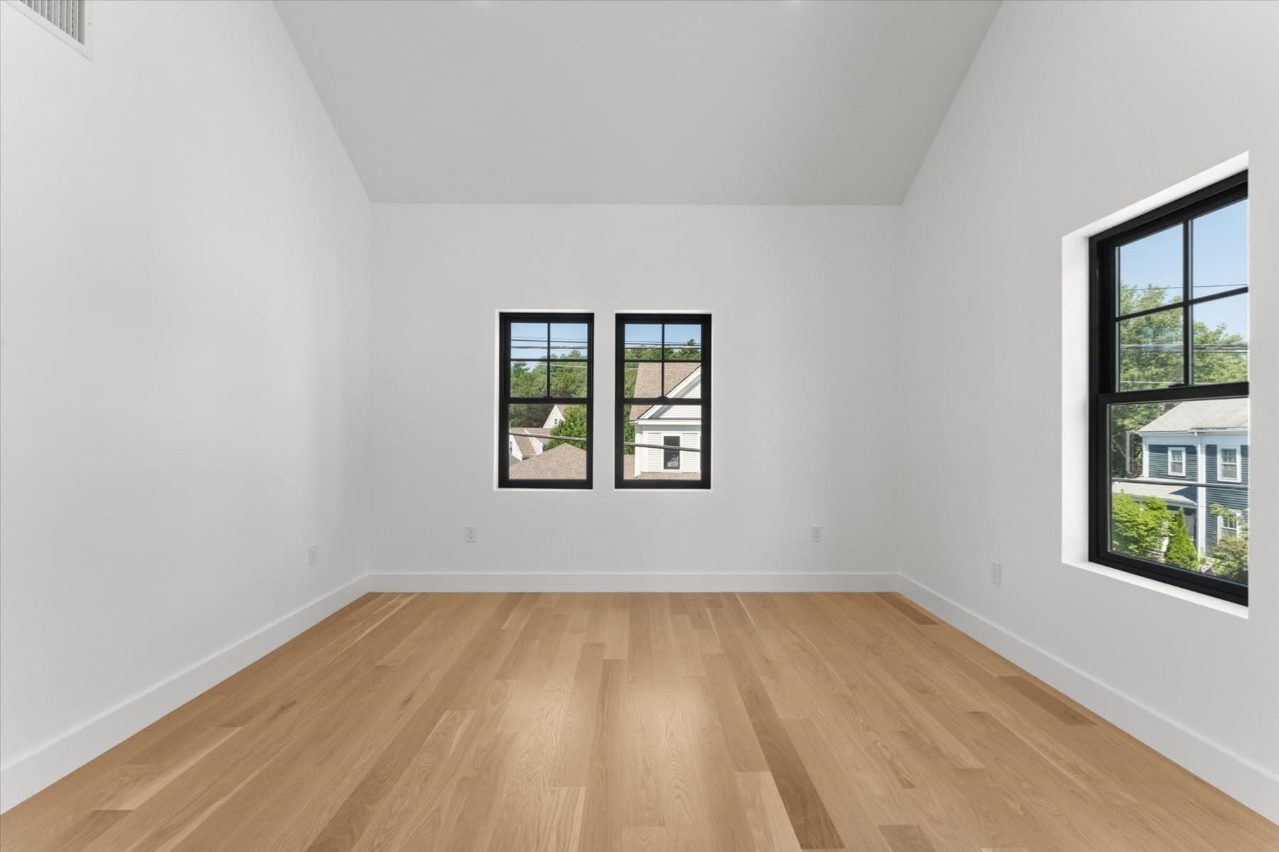 Condominium at 1 Brook # 1A, Manchester MA 01944, Manchester, photo 19 of 35