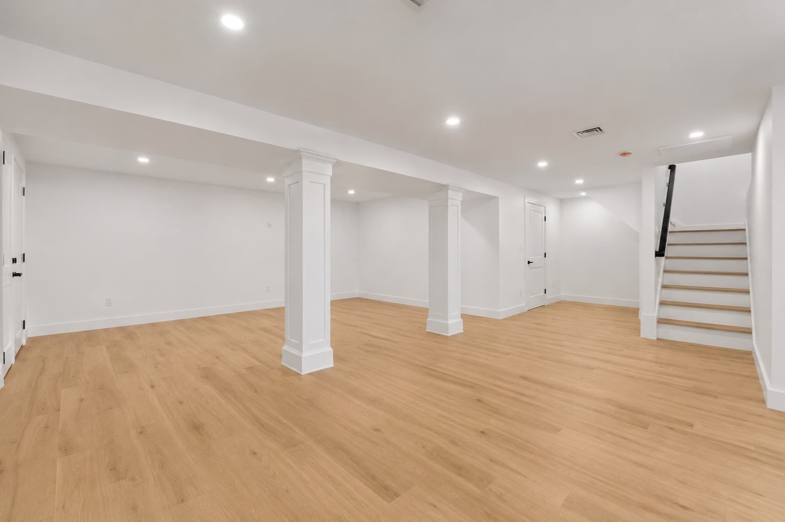 Condominium at 1 Brook # 1A, Manchester MA 01944, Manchester, photo 31 of 35