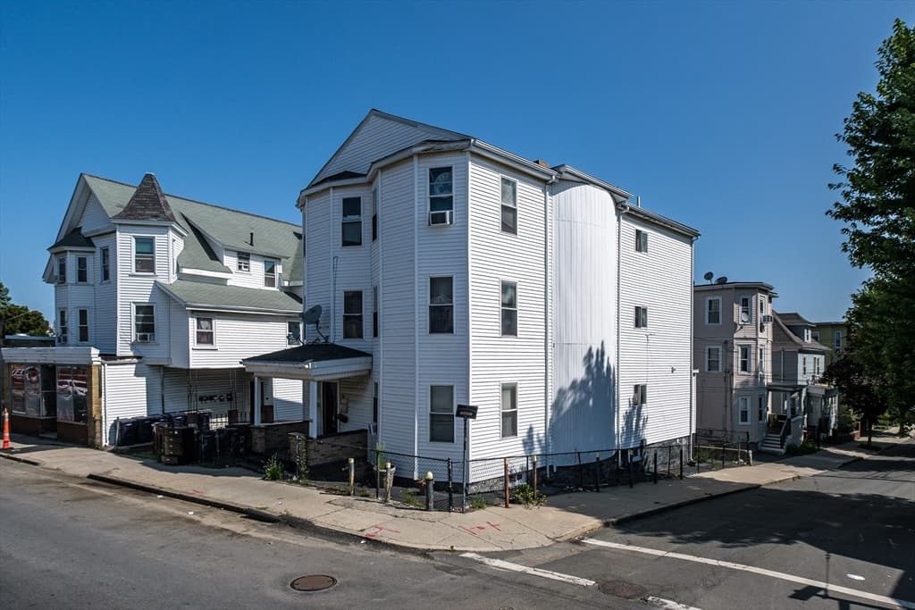 441-445 Ferry St, Everett MA 02149