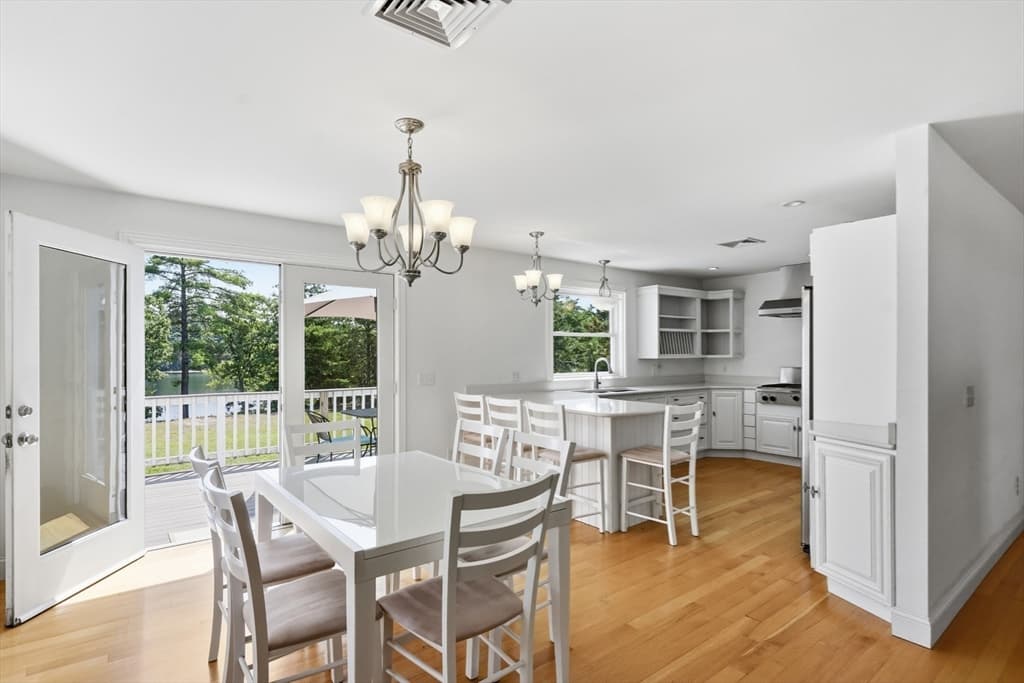 1566 Victory Hwy, North Smithfield RI 02896 photo 10