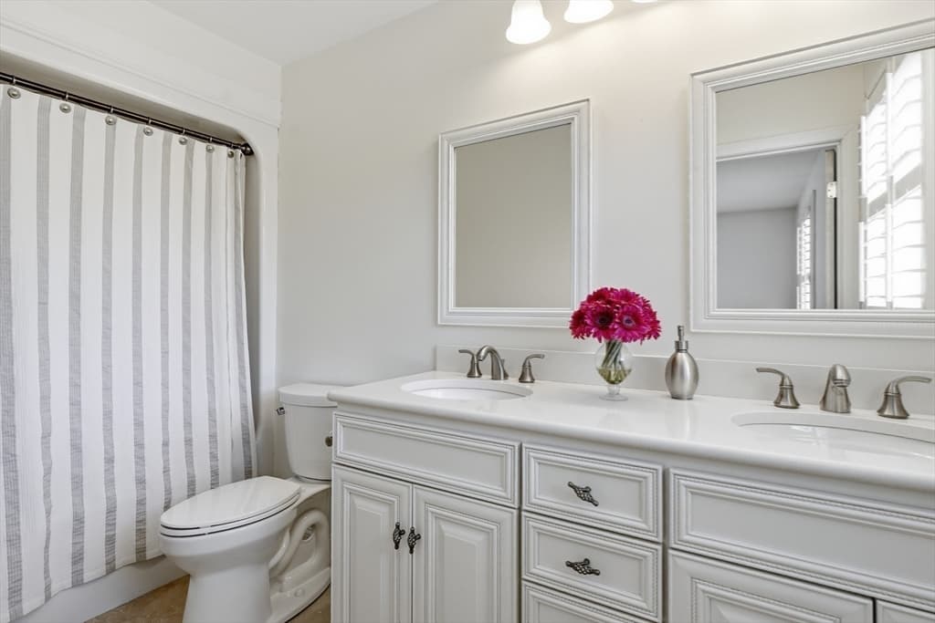 1566 Victory Hwy, North Smithfield RI 02896 photo 15