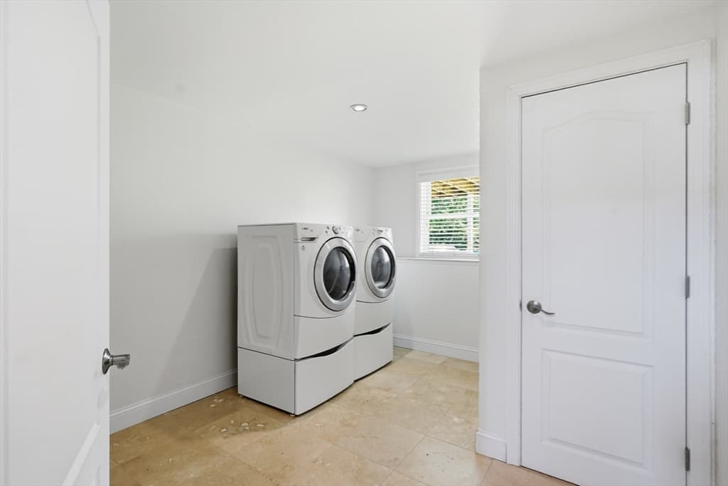 1566 Victory Hwy, North Smithfield RI 02896 photo 21