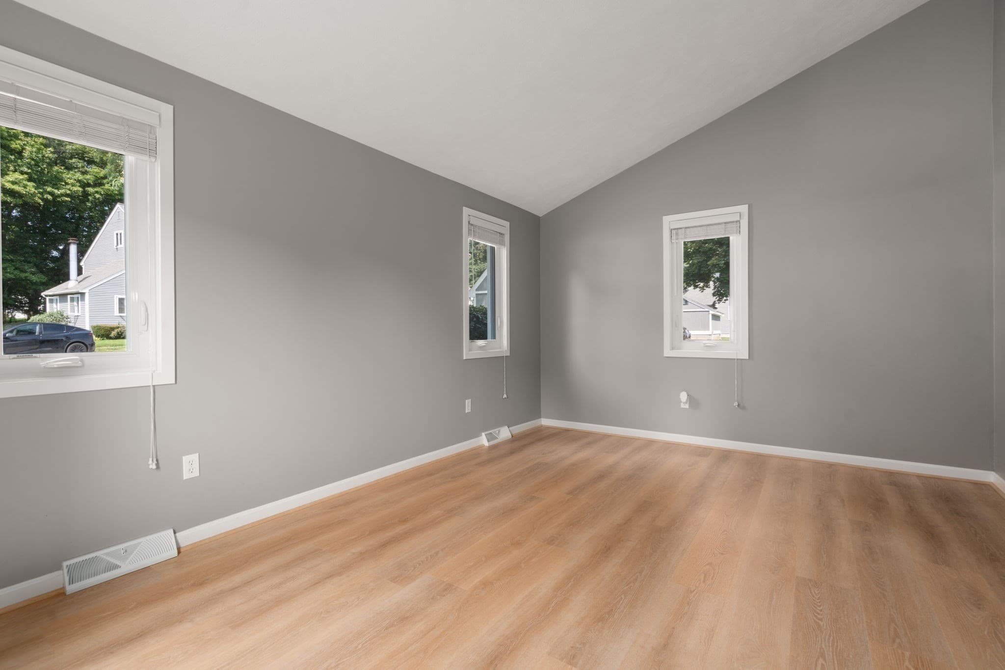 Condominium at 31 Blithewood Ave # 205, Worcester MA 01604, photo 17 of 34