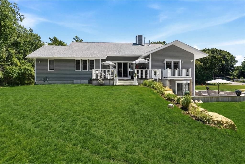 685C Curtis Corner, South Kingstown RI 02879 photo 4