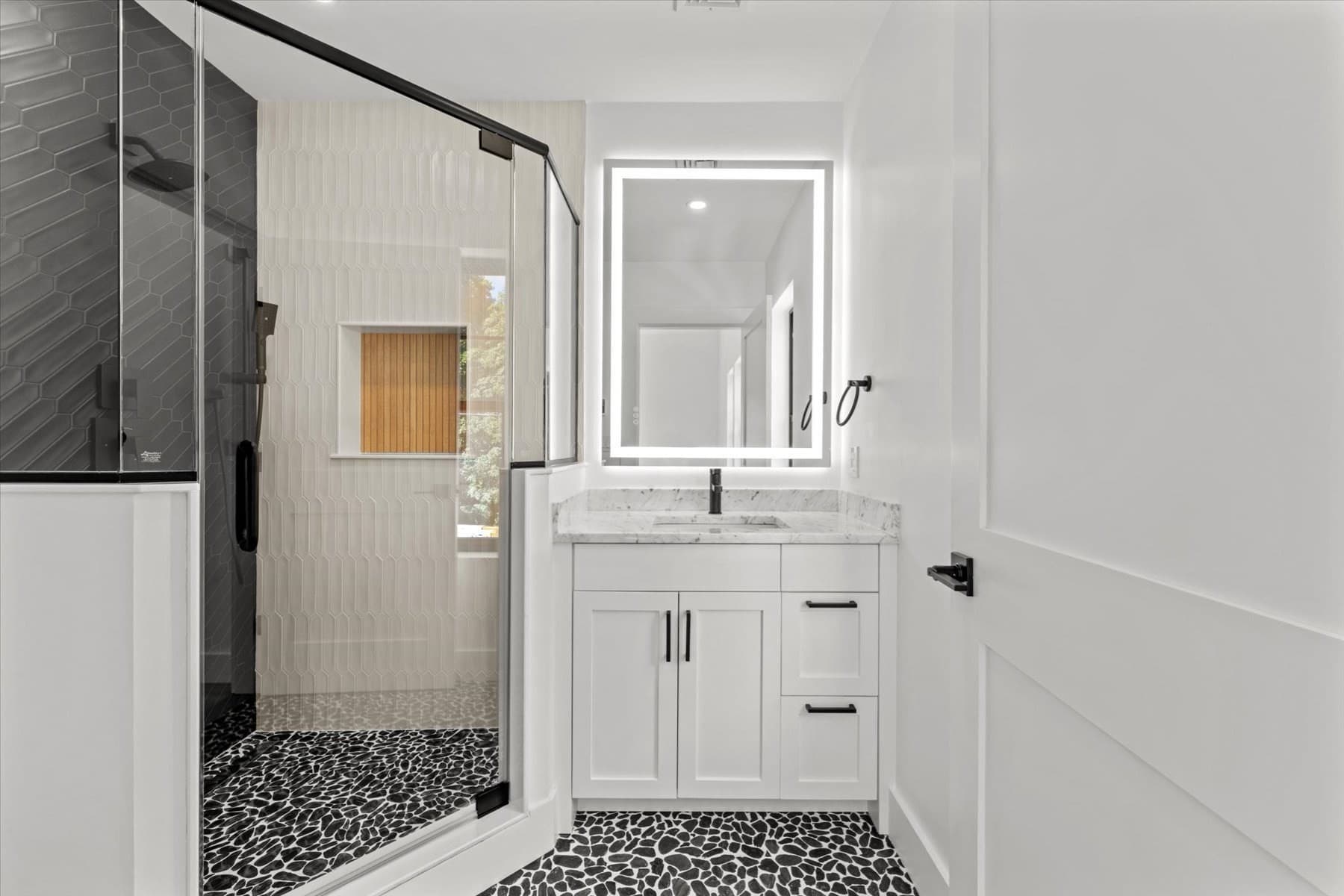 Condominium at 1 Brook # 1B, Manchester MA 01944, Manchester, photo 27 of 39